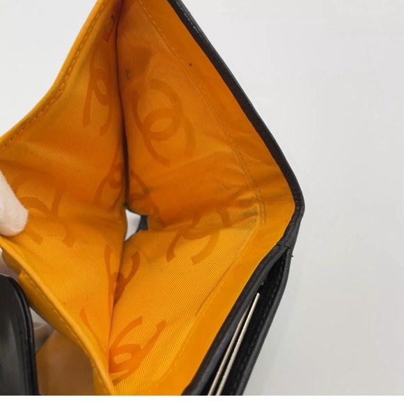 Authentic CHANEL Chanel Black Leather Coco Mark W/Box - Picture 9 of 13